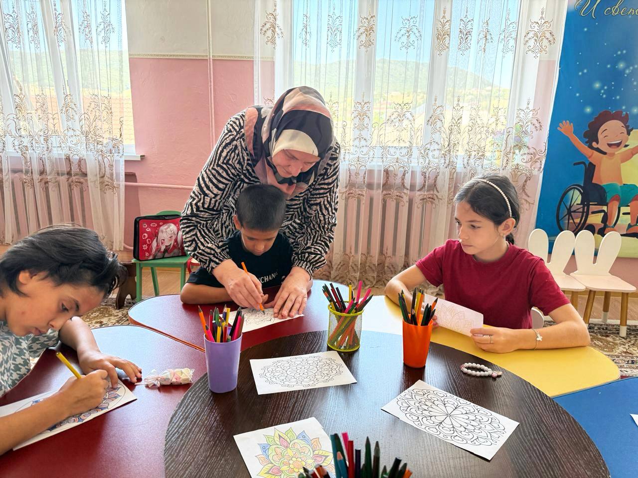 «Гармония в каждом штрихе: рисование мандал для детей»